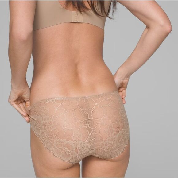 Soma Vanishing Edge Lace Back Hipster in Rapheal Red - Picture 5 of 9